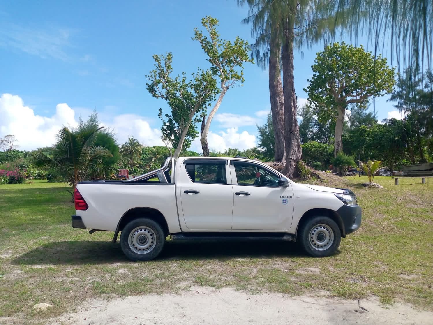 White Toyota Hilux rental in Espiritu Santo